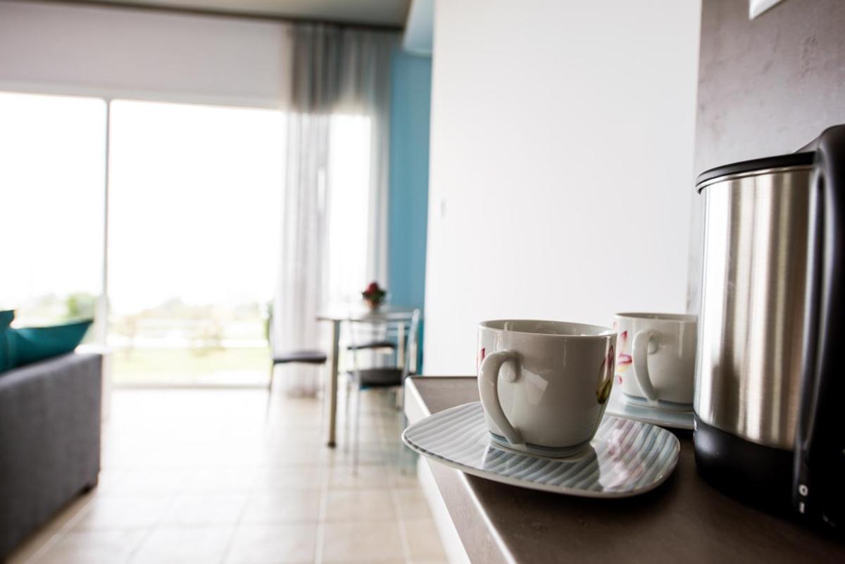 El Mare Seaside Retreats - Bespoke Luxury Getaways Villa ลิเมนาเรีย ภายนอก รูปภาพ